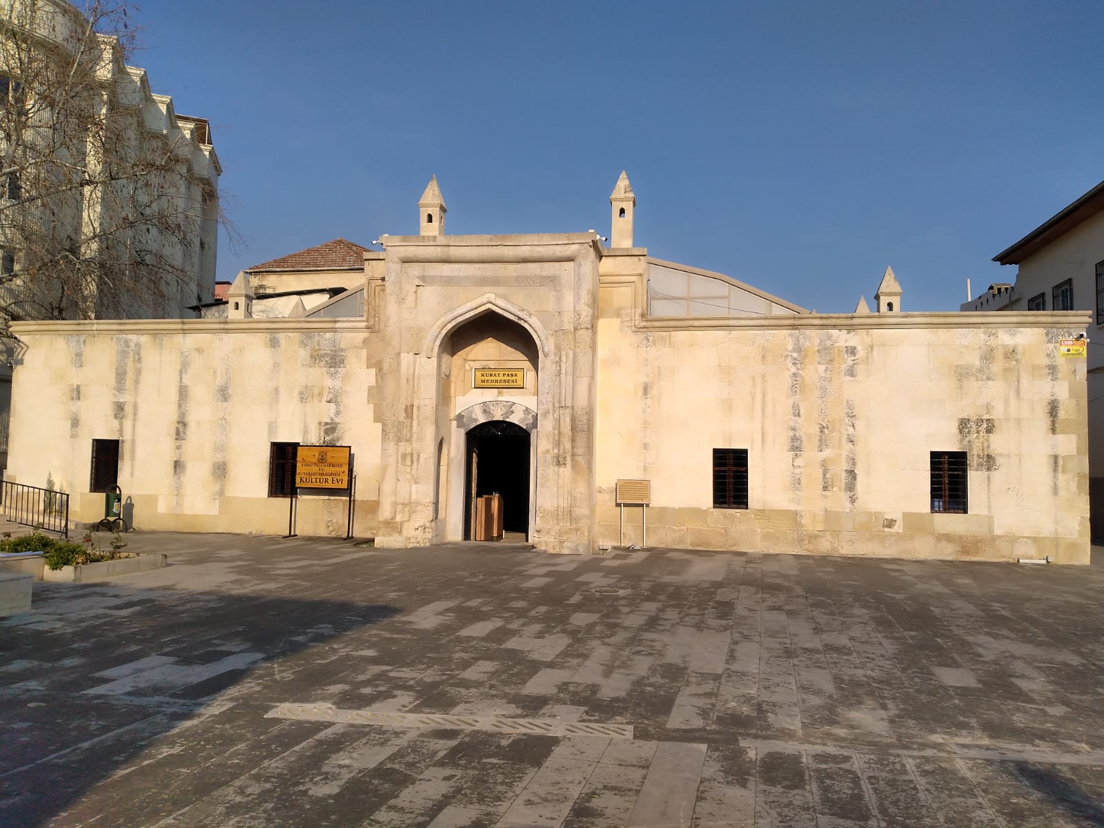Kubat Paşa Medresesi
